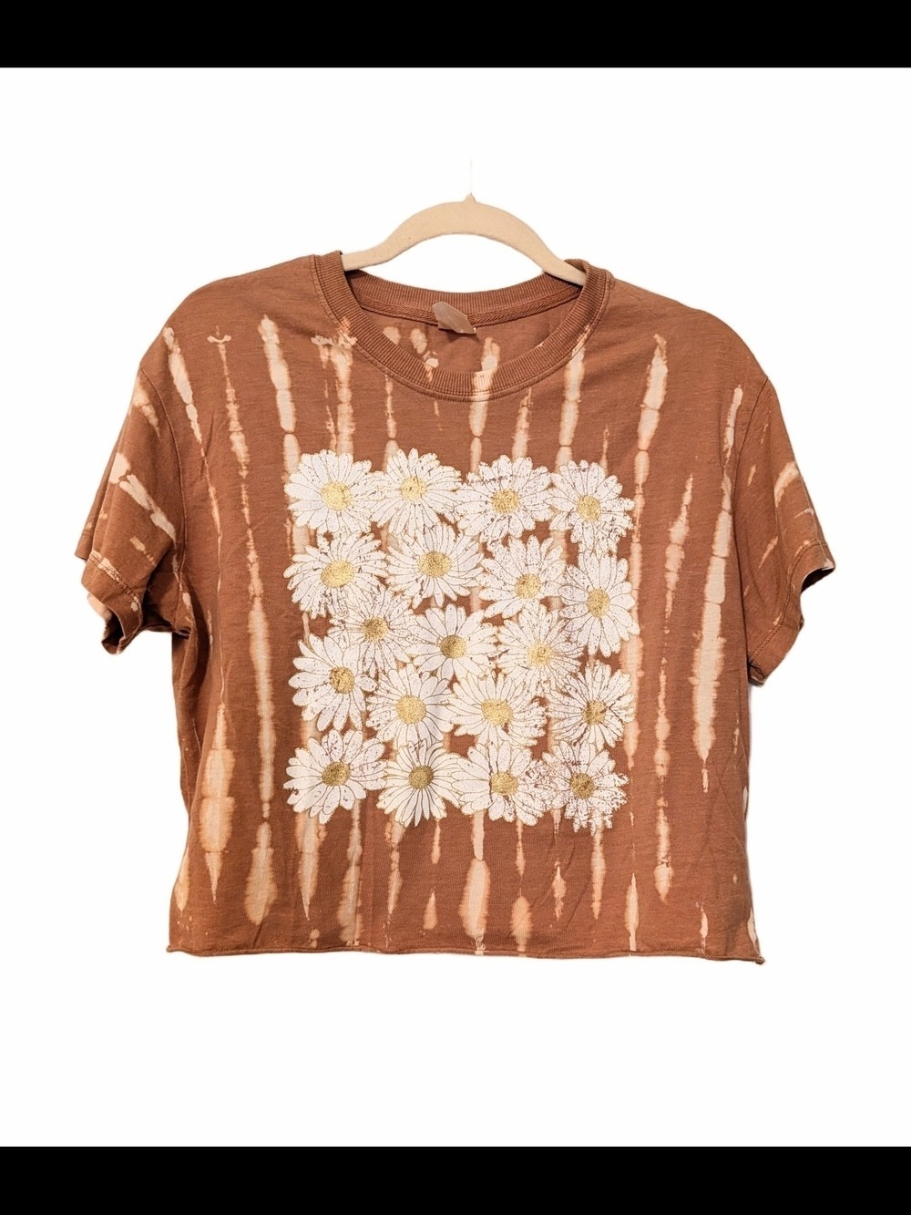 No Boundaries Brown Tie-Dye Daisy Graphic Crop Top